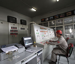 萊鋼泰東生產設備耐火材料PLC